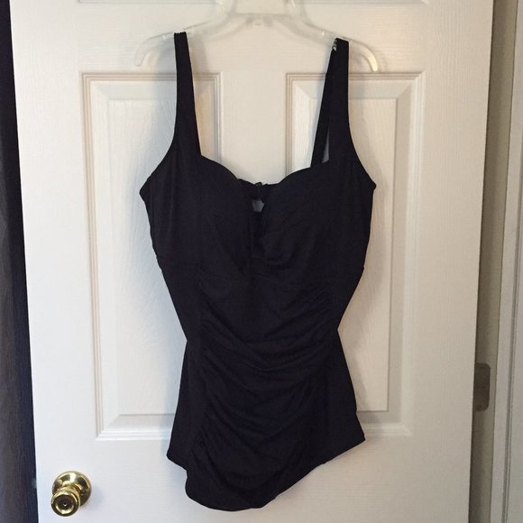 torrid Other - Torrid Black Tankini Swimsuit Top size 2 (18/20)